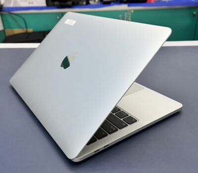Apple MacBook Pro A2289 2020 i5 8G 256G 13吋 Touch Bar 蘋果 二手筆記型電腦:圖片 3