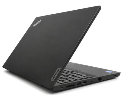 Lenovo ThinkPad L15 Gen 2 右後方外觀