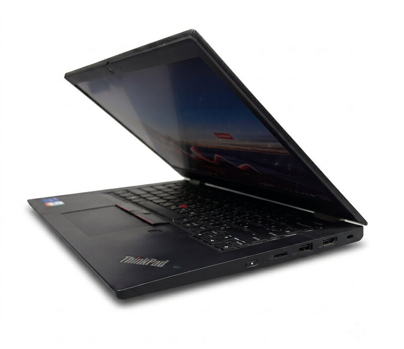 Lenovo ThinkPad L13 Gen 2 商務筆電右前方外觀展示