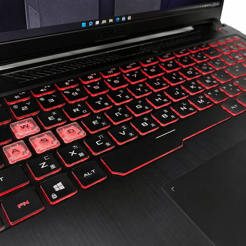 ASUS TUF Gaming FA706IU RGB 背光鍵盤特寫