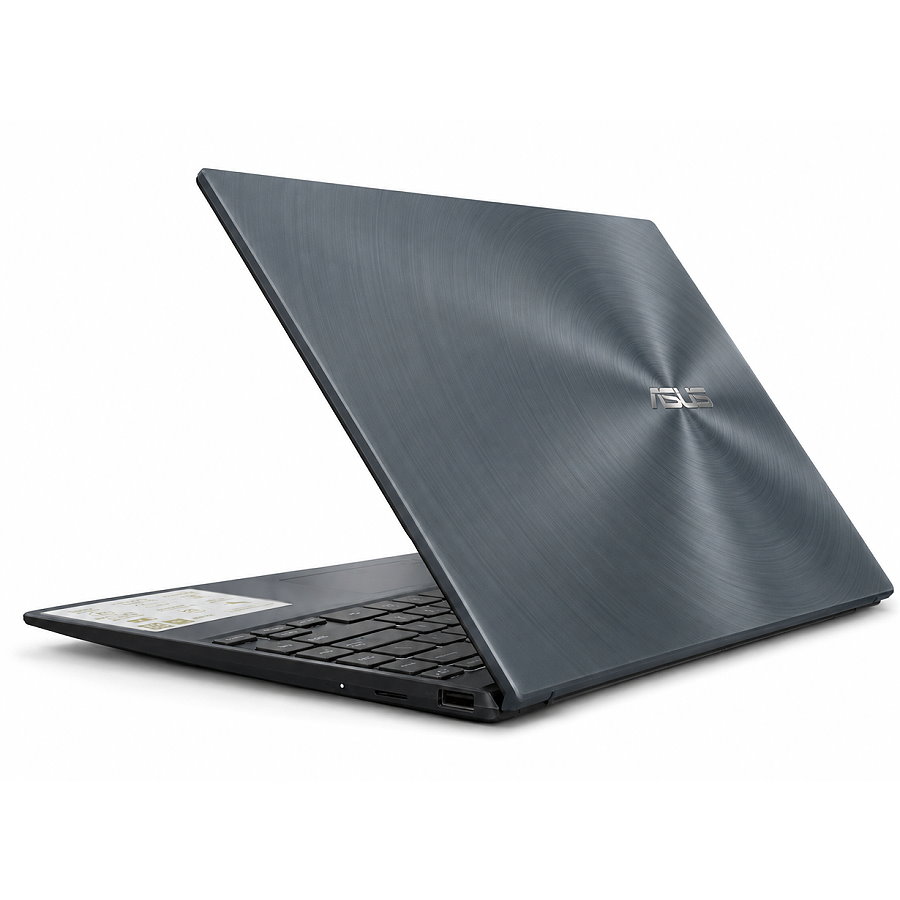 ASUS UX325EA right side ASUS UX325EA 筆電右前方機身外觀