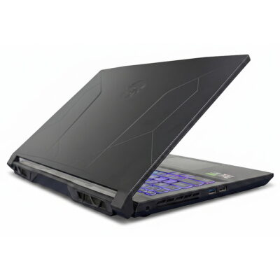 MSI Bravo 15 C7VFK 電競筆電左側外觀