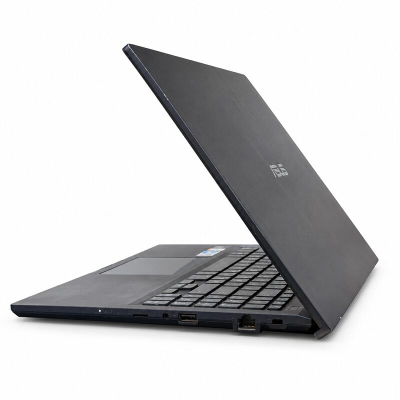 ASUS ExpertBook B1500CEAE laptop right side with USB-A, Ethernet and audio ports