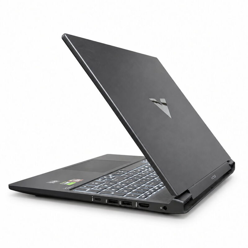 HP Victus 16-s1000 電競筆電側面外觀與連接埠